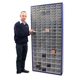 Skuffereol HiMax med 120 småskuffer
