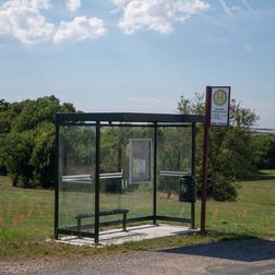 Busskur m. korte sider Delta 2