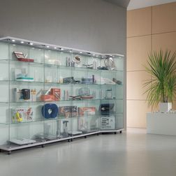 Glasvitrine Trento 2L. m/2 LED spot, hvid