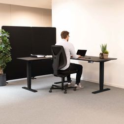 Hjørne hæve sænkebord 200x200 - Corporate